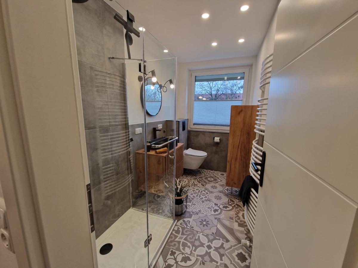 Ferienwohnung Westermann, 3 Schlafzimmer, Waschmaschine, Businesswohnung, Monteurzimmer Salzgitter Esterno foto
